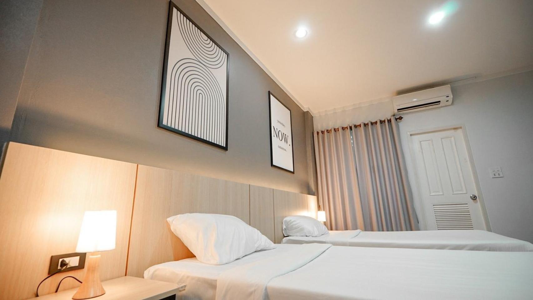 Boonsiri Boutique Hotel Sisaket Extérieur photo
